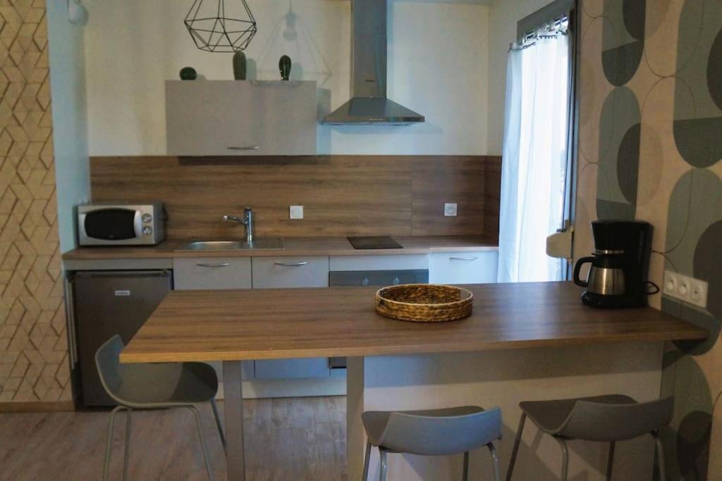 Studio Climatise Et Spacieux Situe Pres Des Parcs Vichy Exteriér fotografie